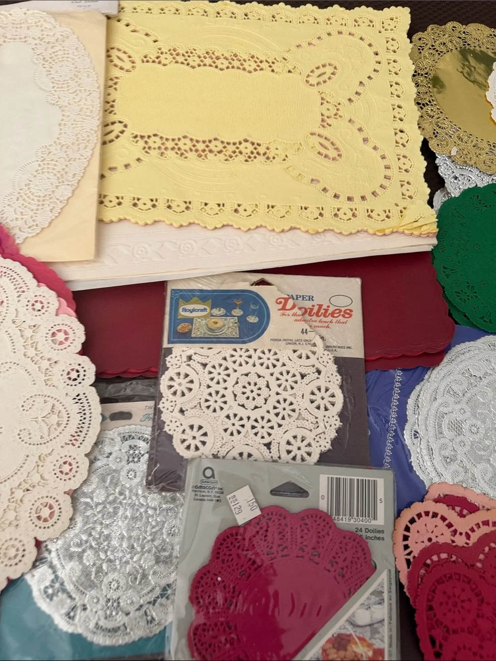 Vintage Lot of Assorted Decorative Paper Doilies Placemats and all sizes
